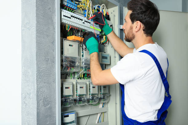 Professional Electrician in Goldenrod, FL